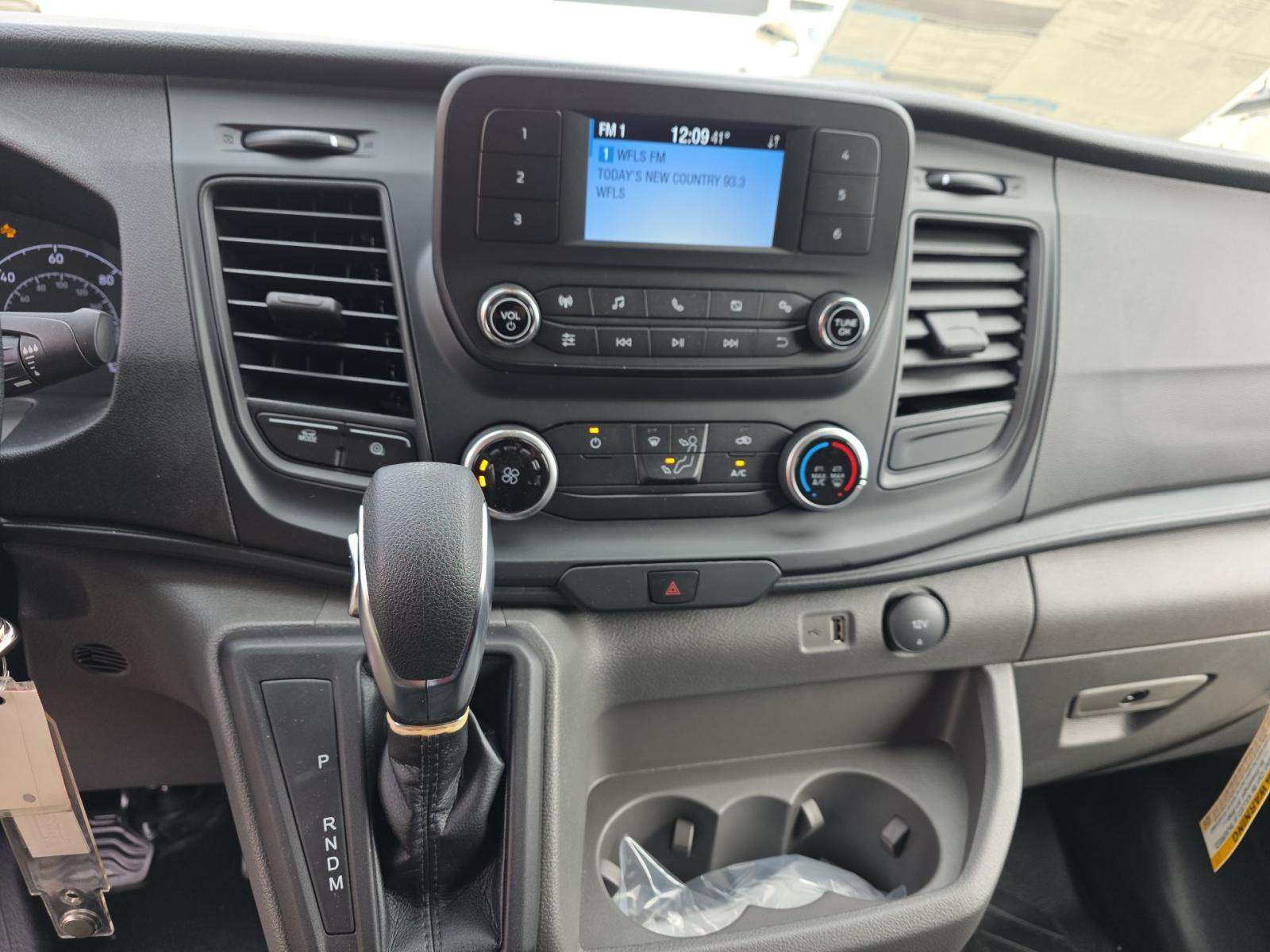 FORD TRANSIT 250 - 6