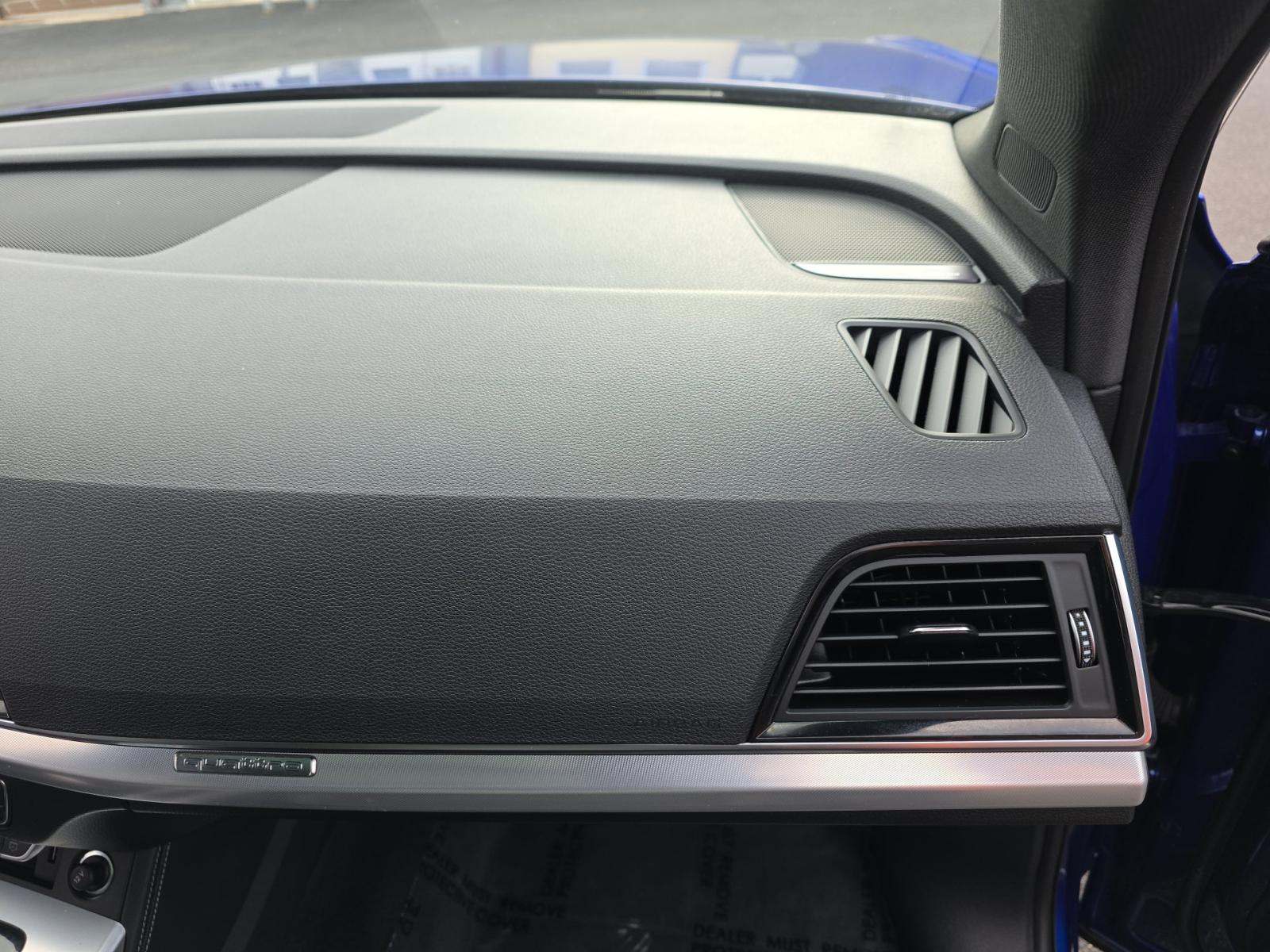 2023 Audi Q5 S line Prestige AWD