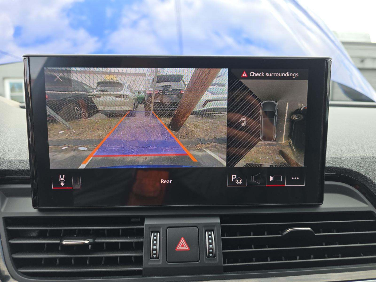 2023 Audi Q5 S line Prestige AWD