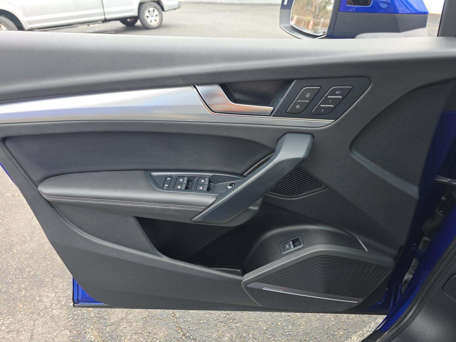 2023 Audi Q5 S line Prestige AWD