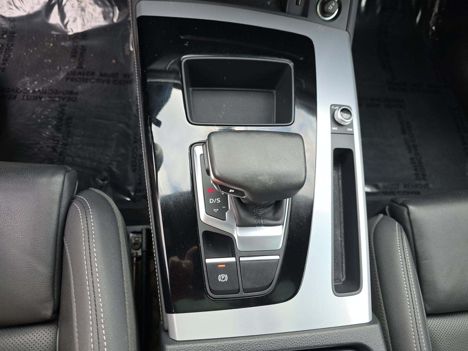 2023 Audi Q5 S line Prestige AWD