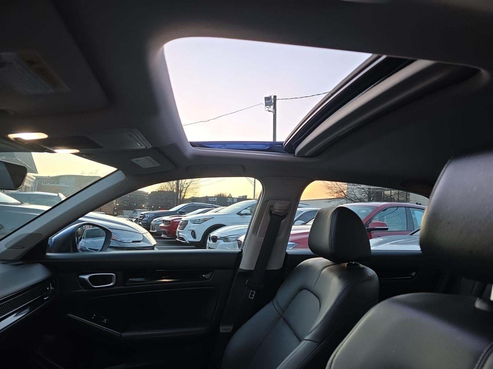 2023 Honda Civic Touring FWD