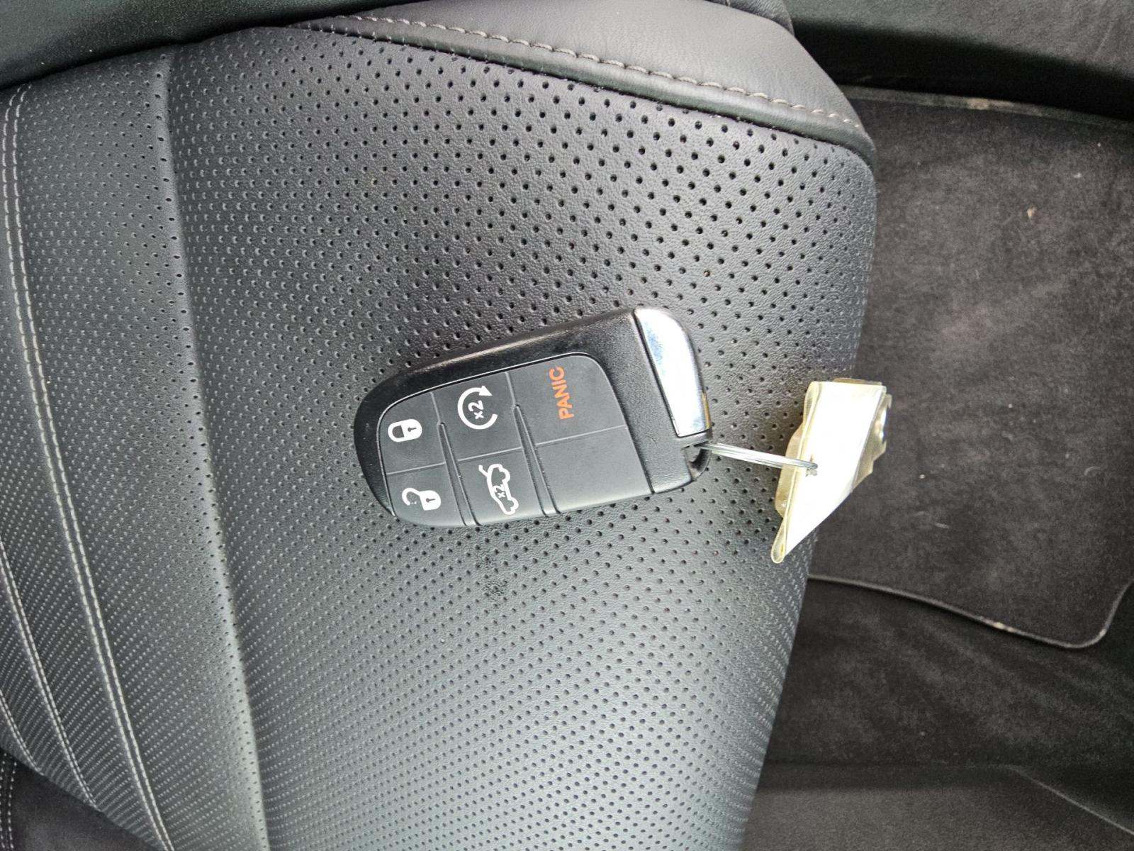 DODGE CHALLENGER - 8