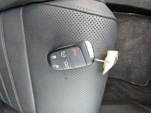 DODGE PLUG-IN HYBRID R/T PLUS - 8