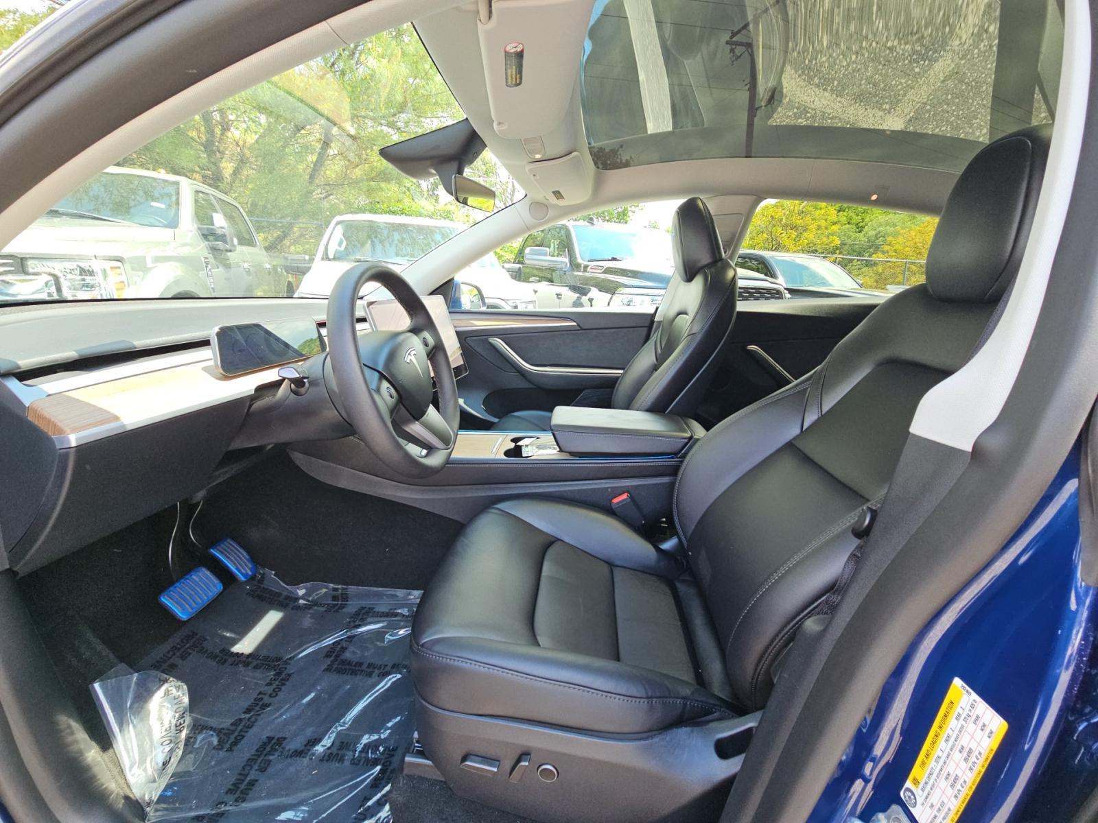 TESLA MODEL Y - 6