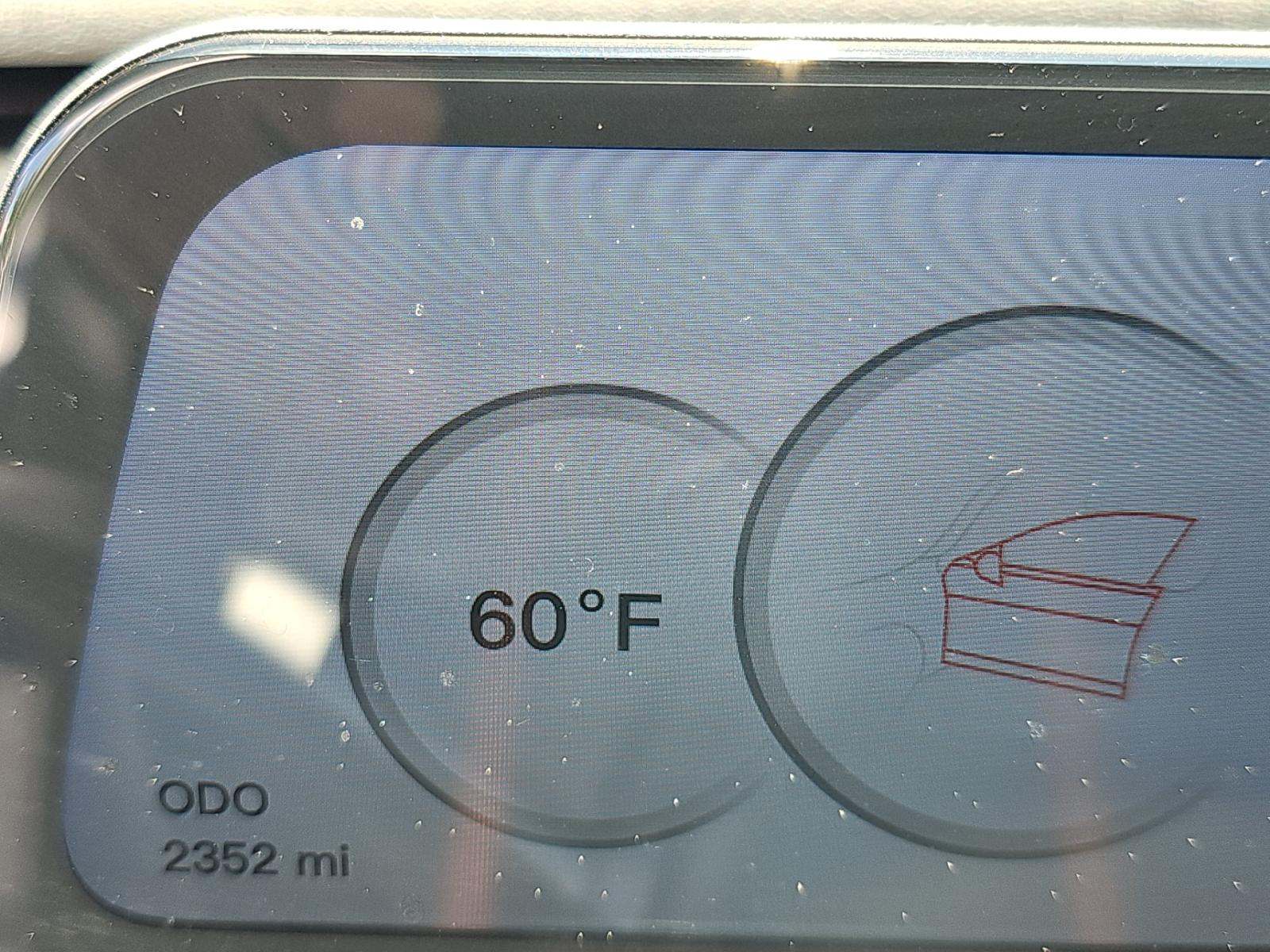 TESLA MODEL Y - 9