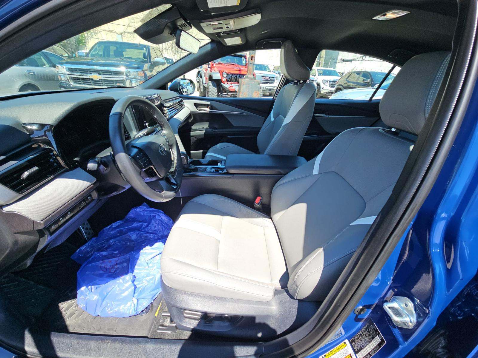 TOYOTA CAMRY - 6