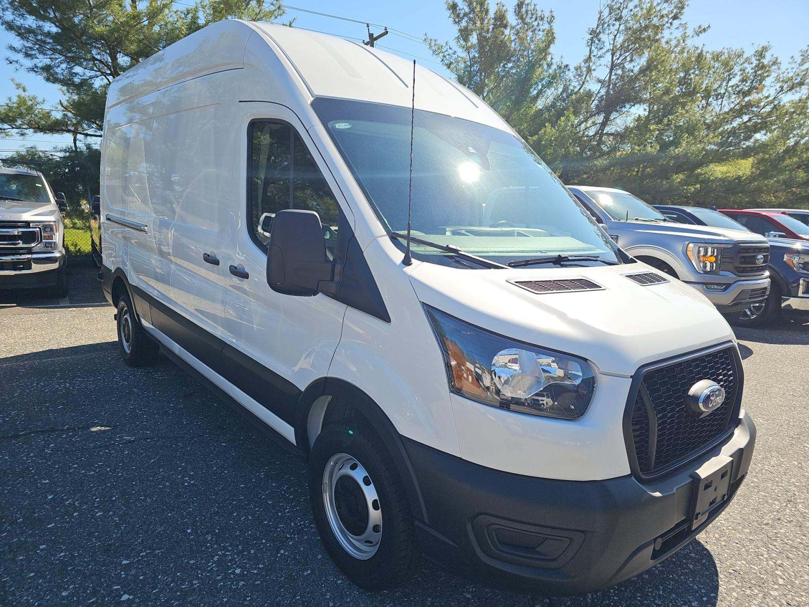 FORD TRANSIT 250 - 4