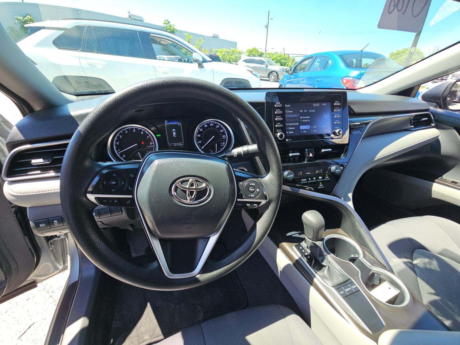TOYOTA CAMRY - 10