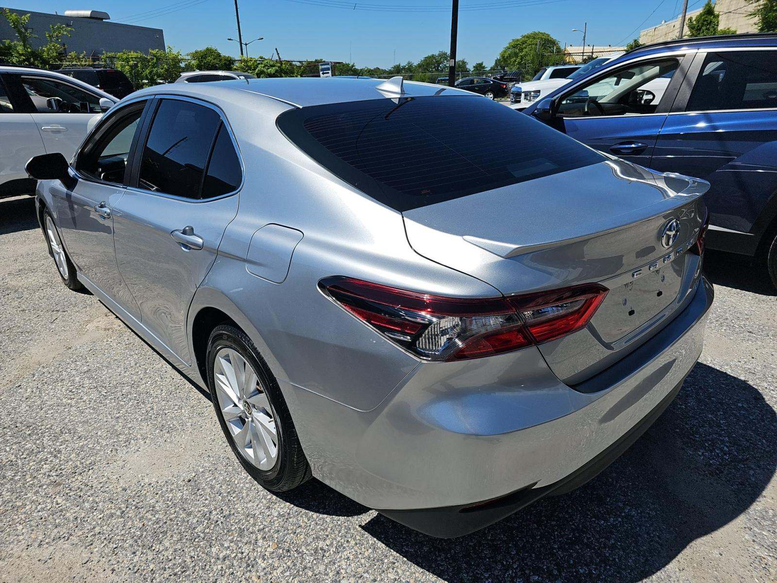 TOYOTA CAMRY - 2