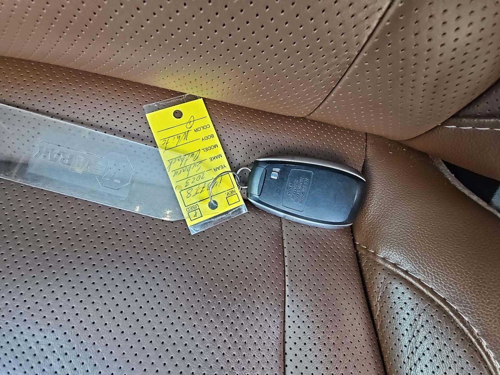 2023 Subaru Outback Touring XT AWD