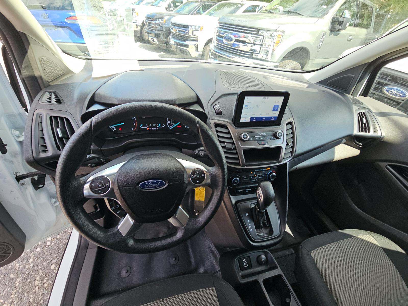 FORD TRANSIT CONNECT - 10