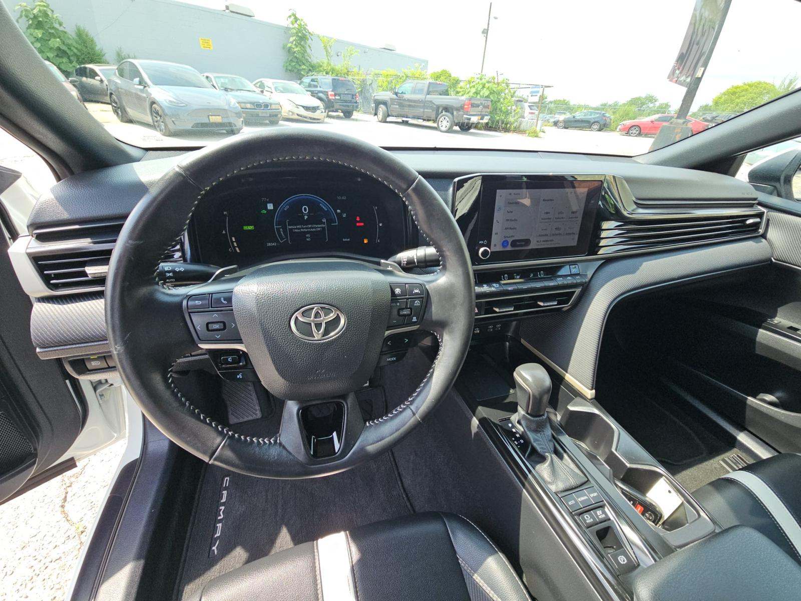 TOYOTA CAMRY - 10