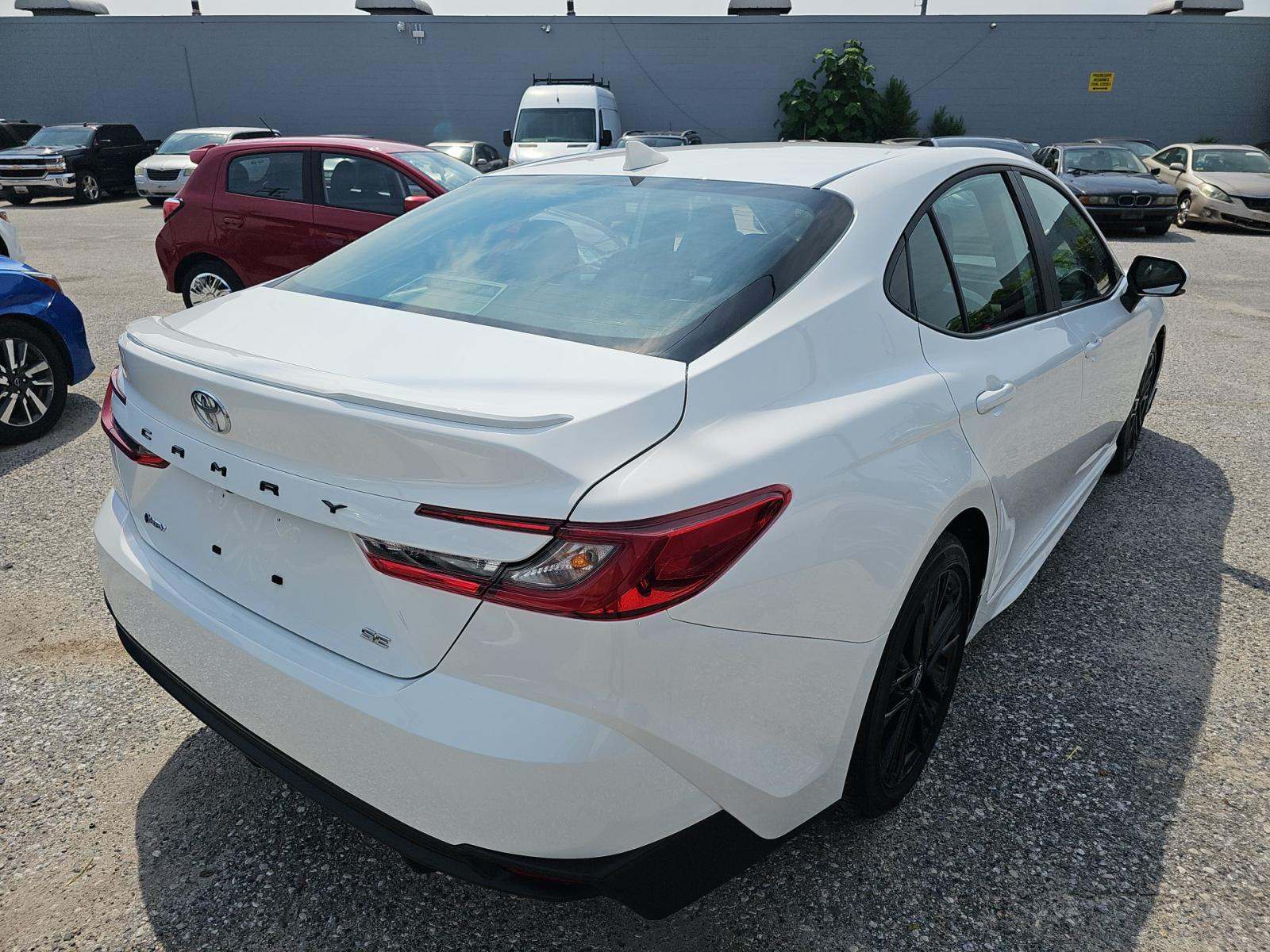 TOYOTA CAMRY - 3