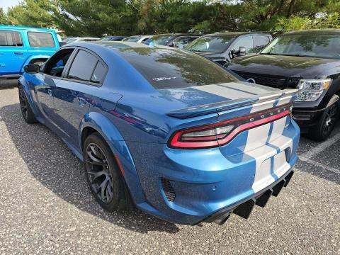 DODGE SRT HELLCAT - 2