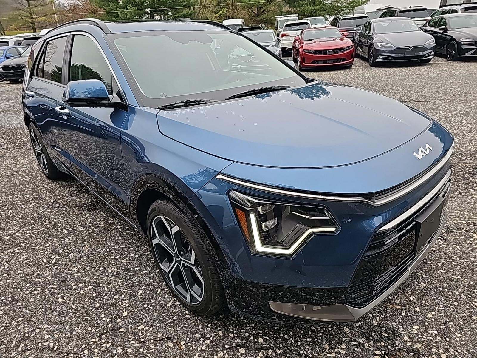 2024 Kia Niro PHEV SX Touring FWD