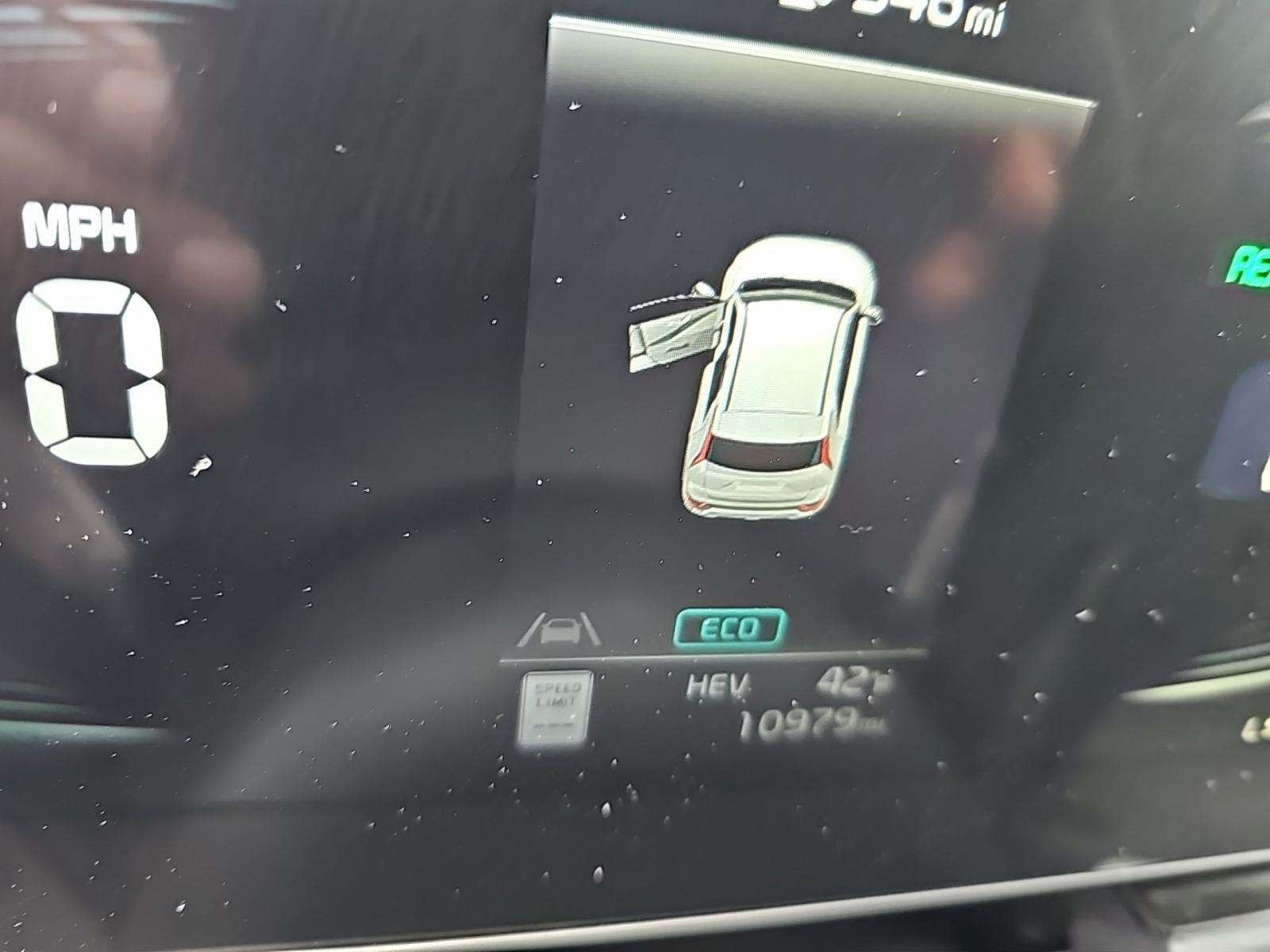 2024 Kia Niro PHEV SX Touring FWD