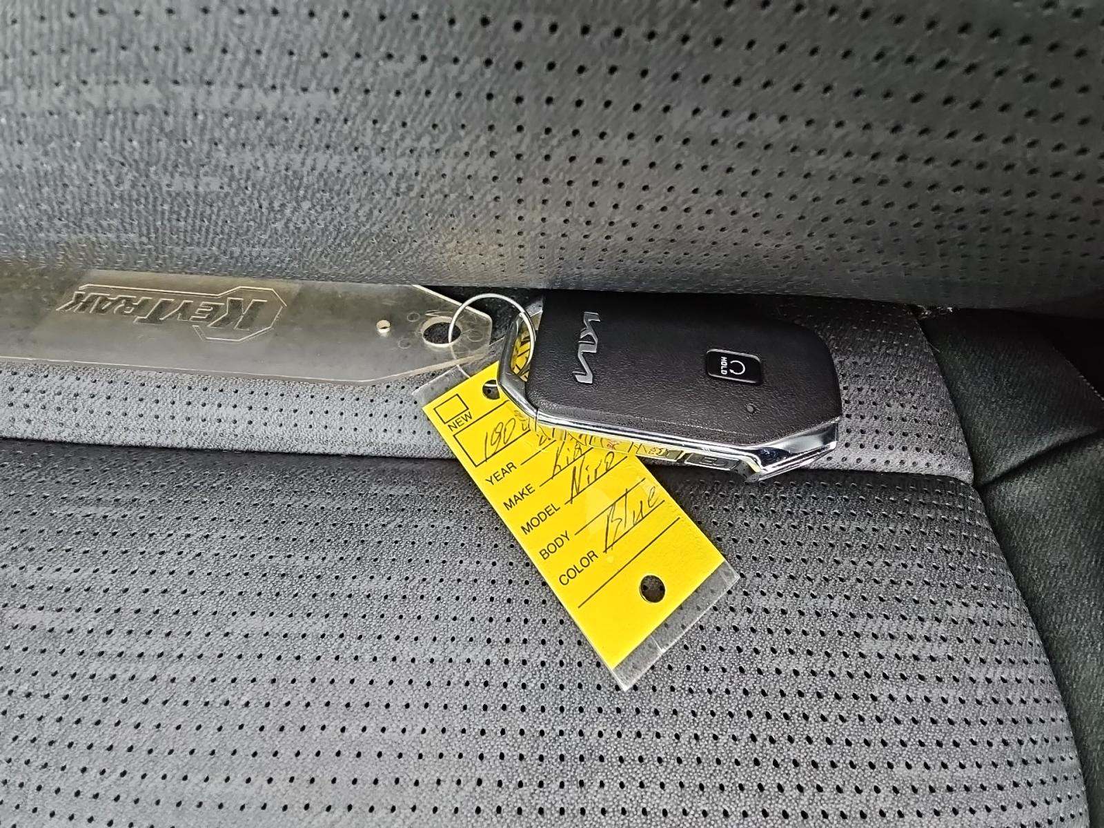 2024 Kia Niro PHEV SX Touring FWD