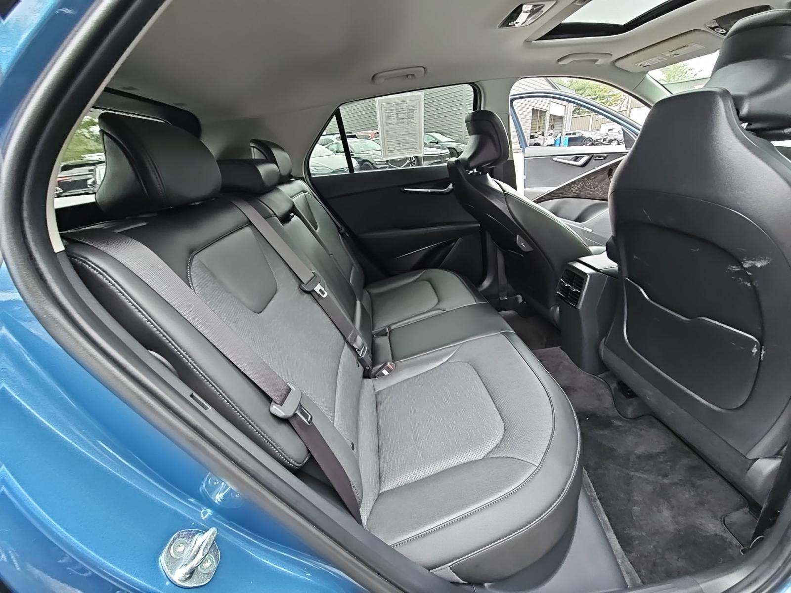 2024 Kia Niro PHEV SX Touring FWD