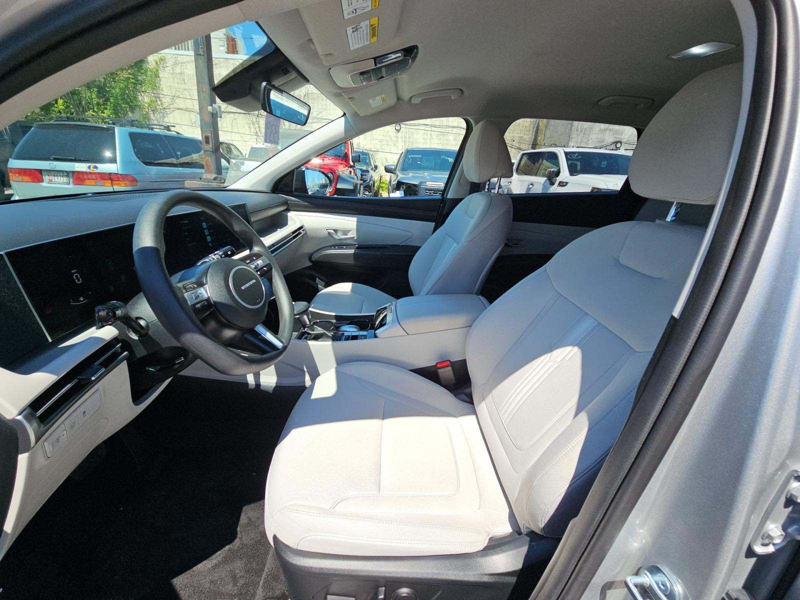 HYUNDAI TUCSON - 6