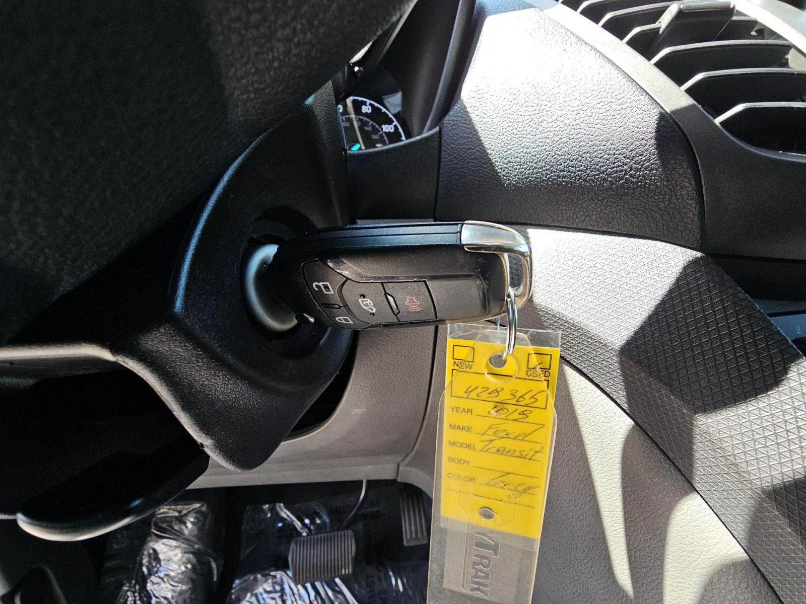 FORD TRANSIT CONNECT - 8
