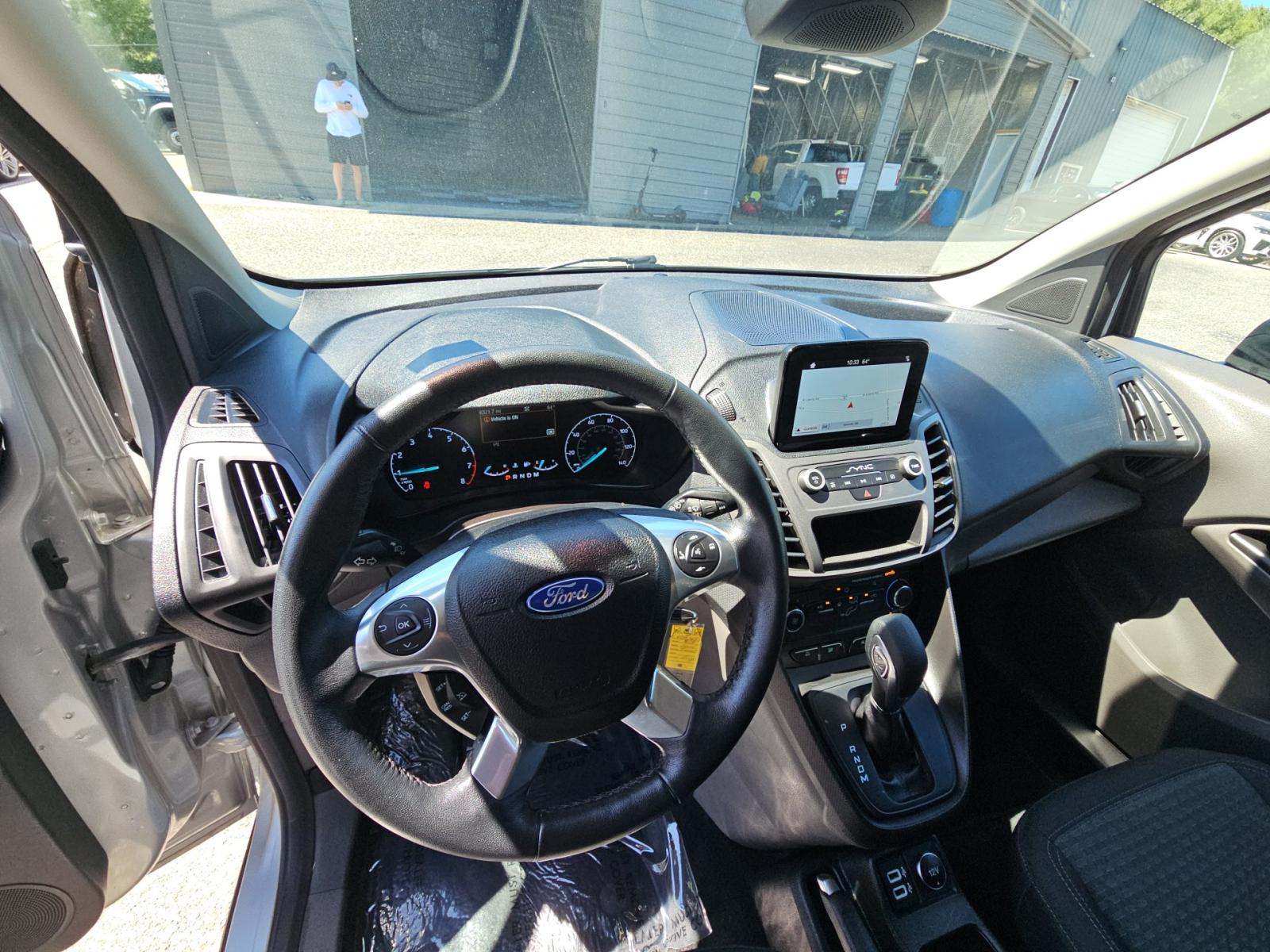 FORD TRANSIT CONNECT - 10
