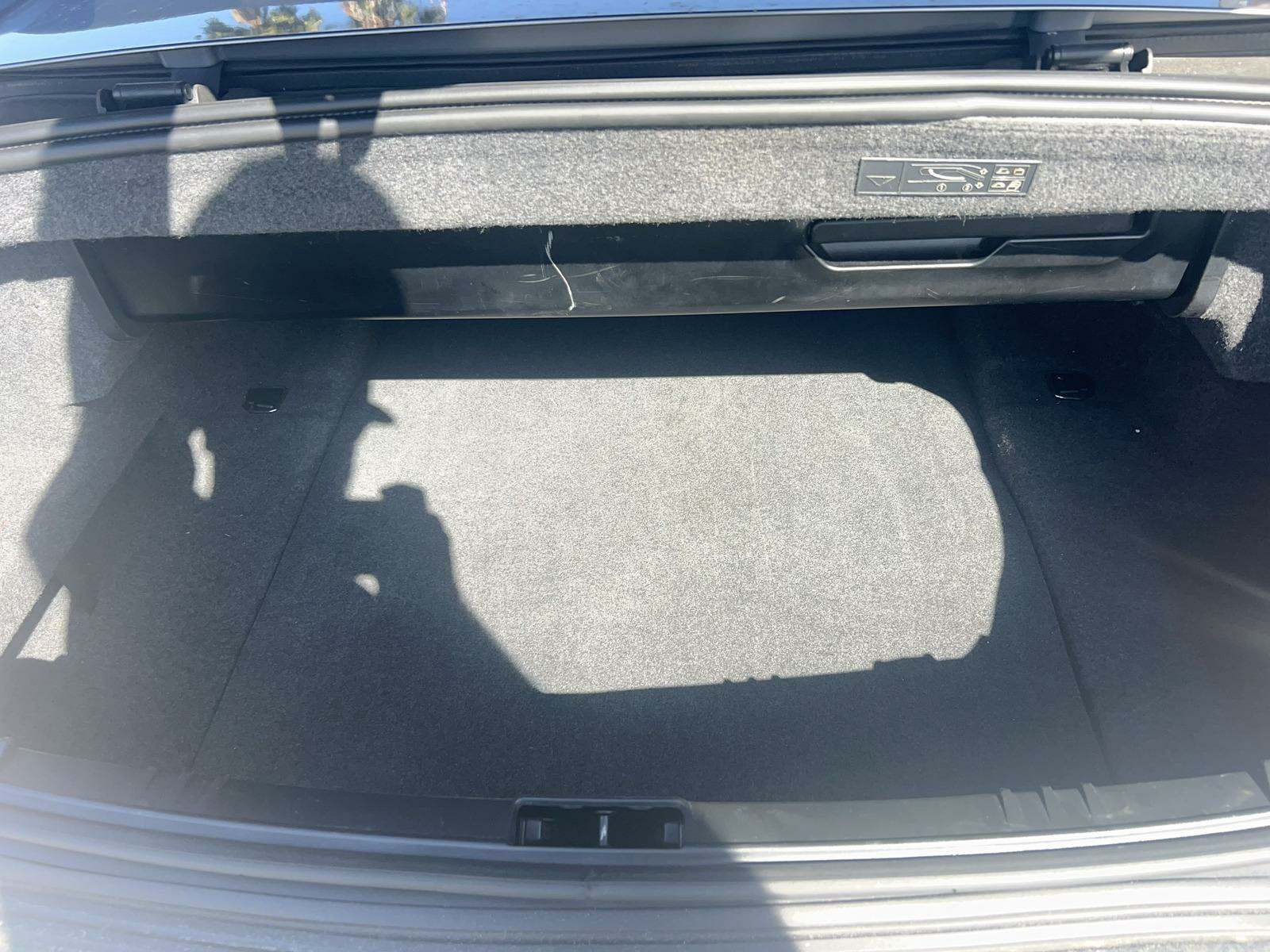 2010 BMW 6 Series 650i RWD