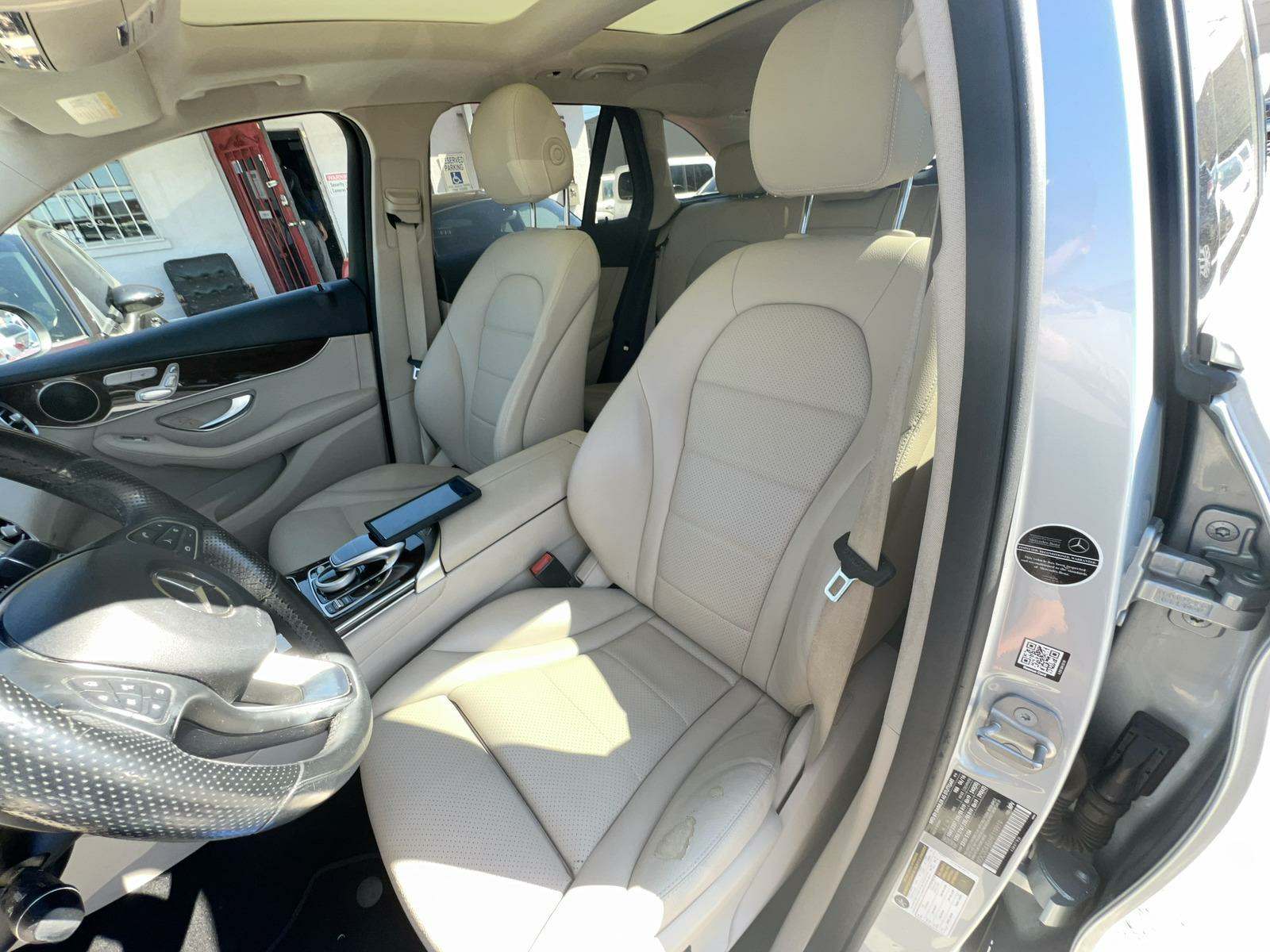 2017 Mercedes-Benz GLC GLC 300 RWD