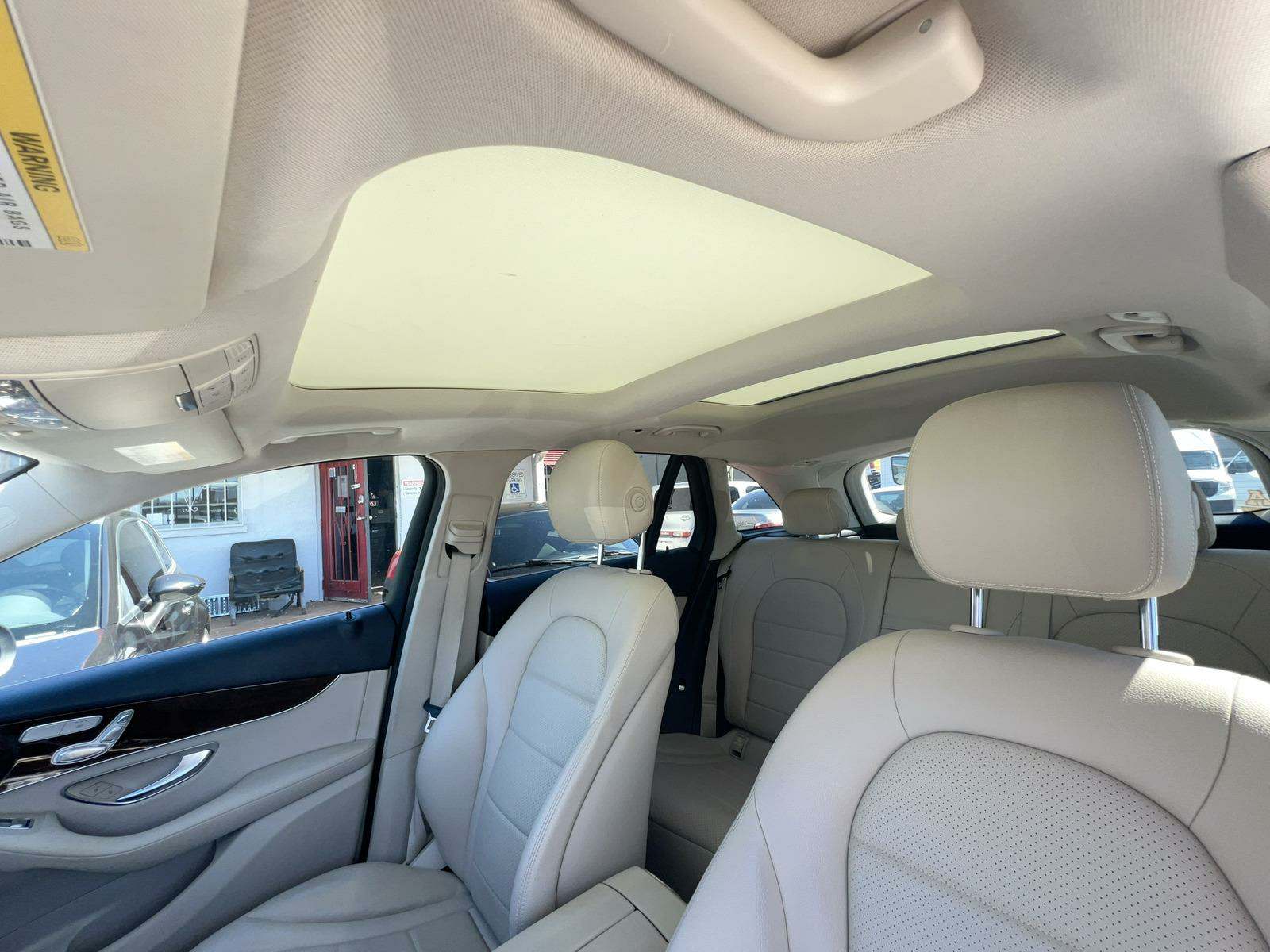 2017 Mercedes-Benz GLC GLC 300 RWD