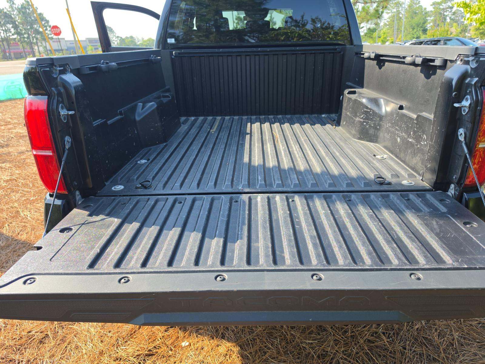 2024 Toyota Tacoma SR5 RWD