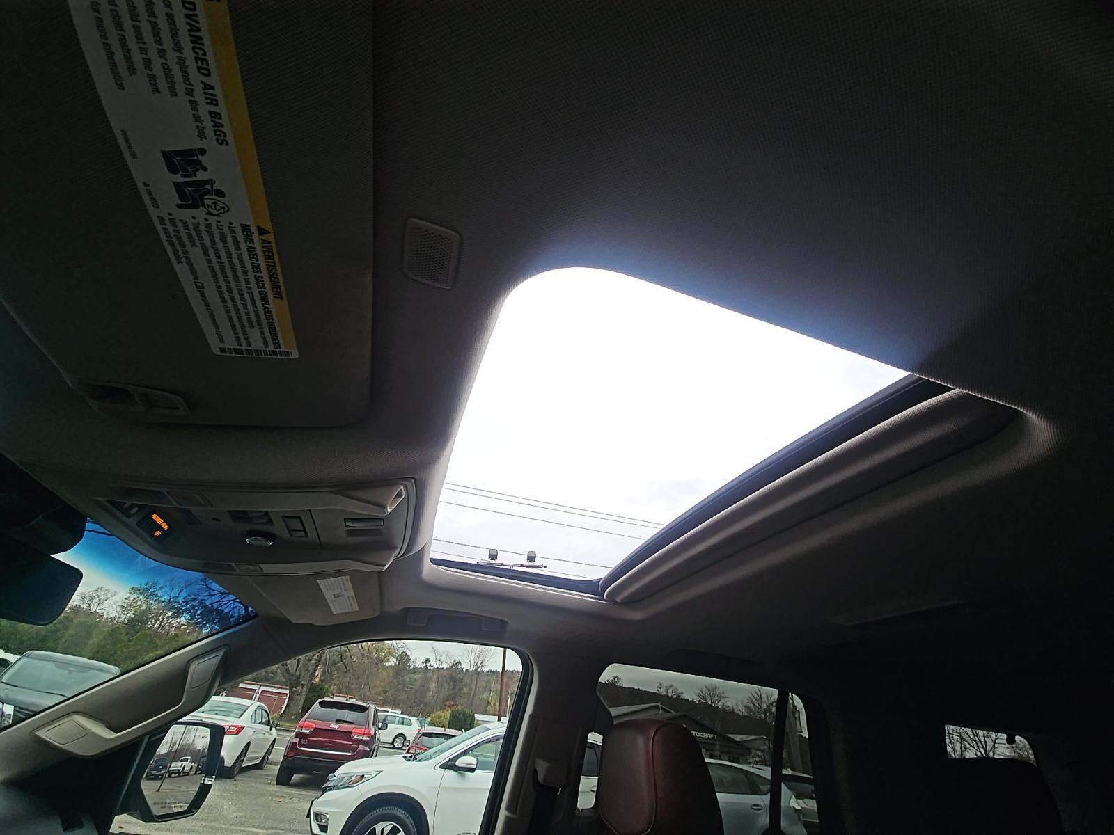 2019 Cadillac Escalade Luxury AWD