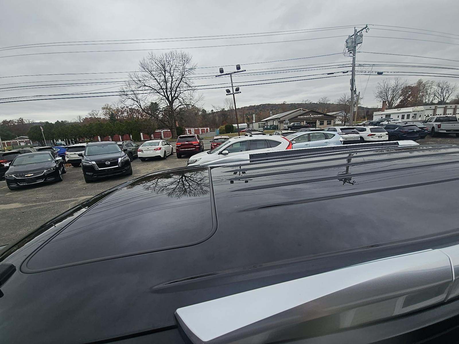 2019 Cadillac Escalade Luxury AWD