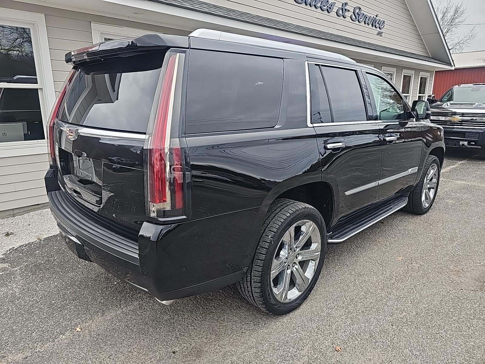 2019 Cadillac Escalade Luxury AWD