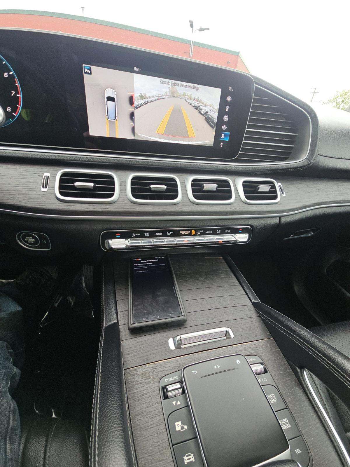 MERCEDES-BENZ GLS - 10