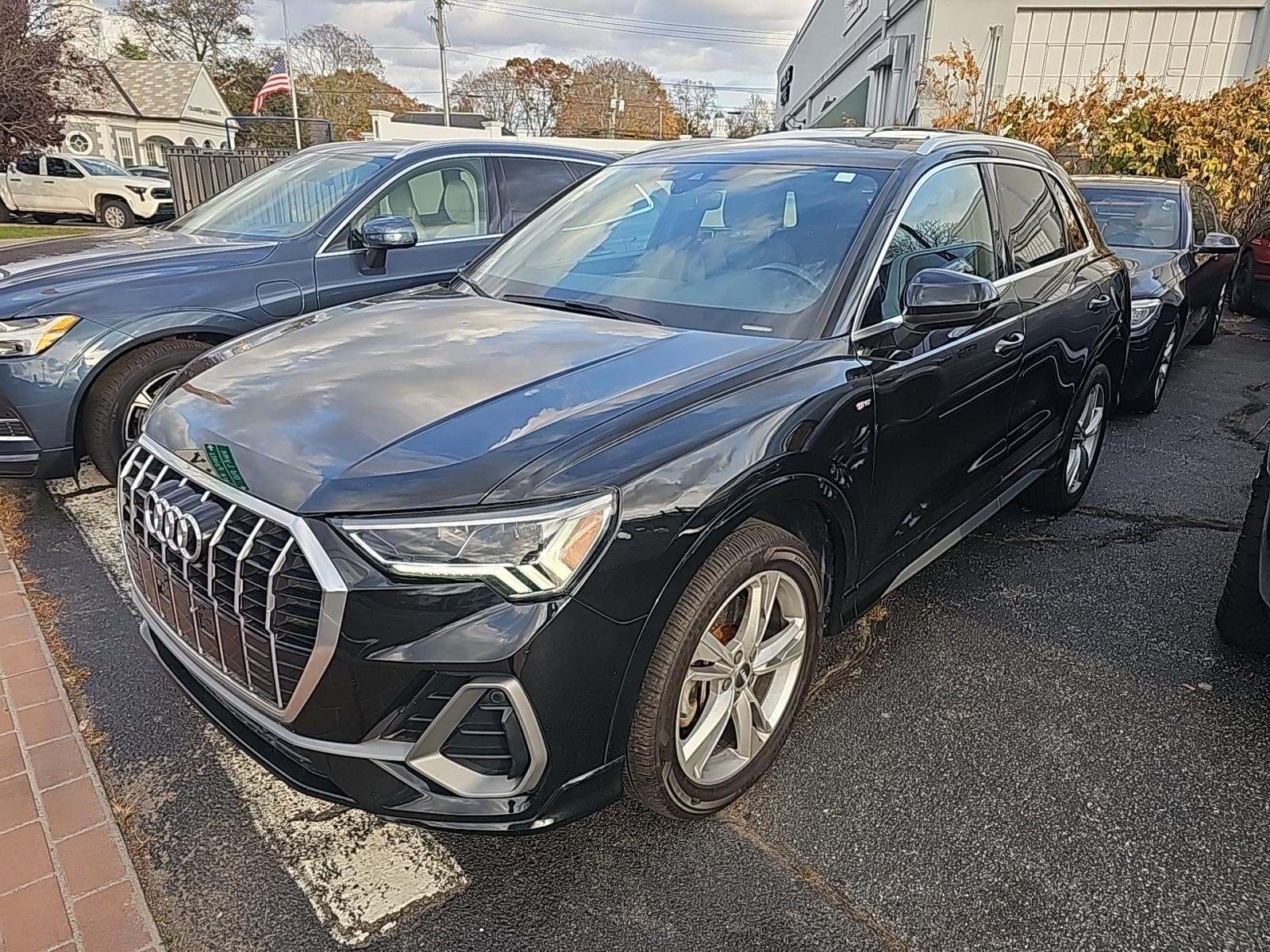 2019 Audi Q3 2.0T S line Premium Plus