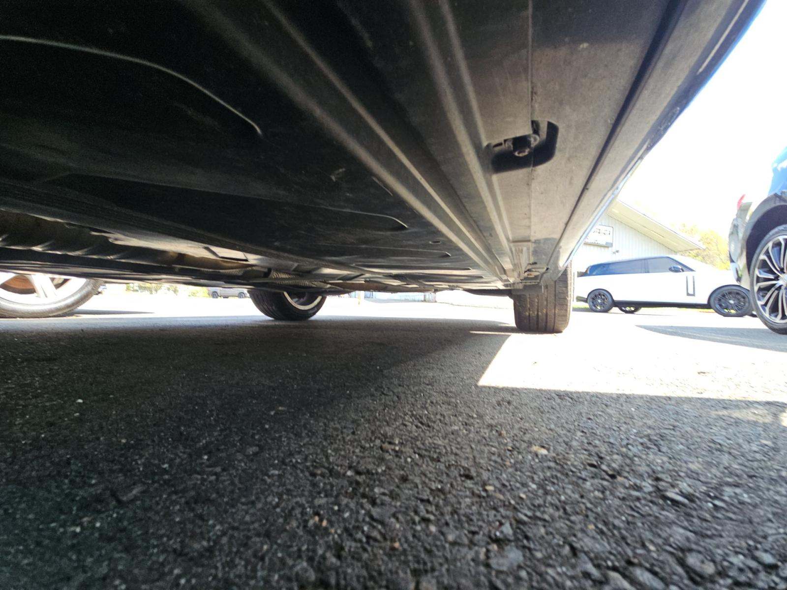 MERCEDES-BENZ E-CLASS - 7