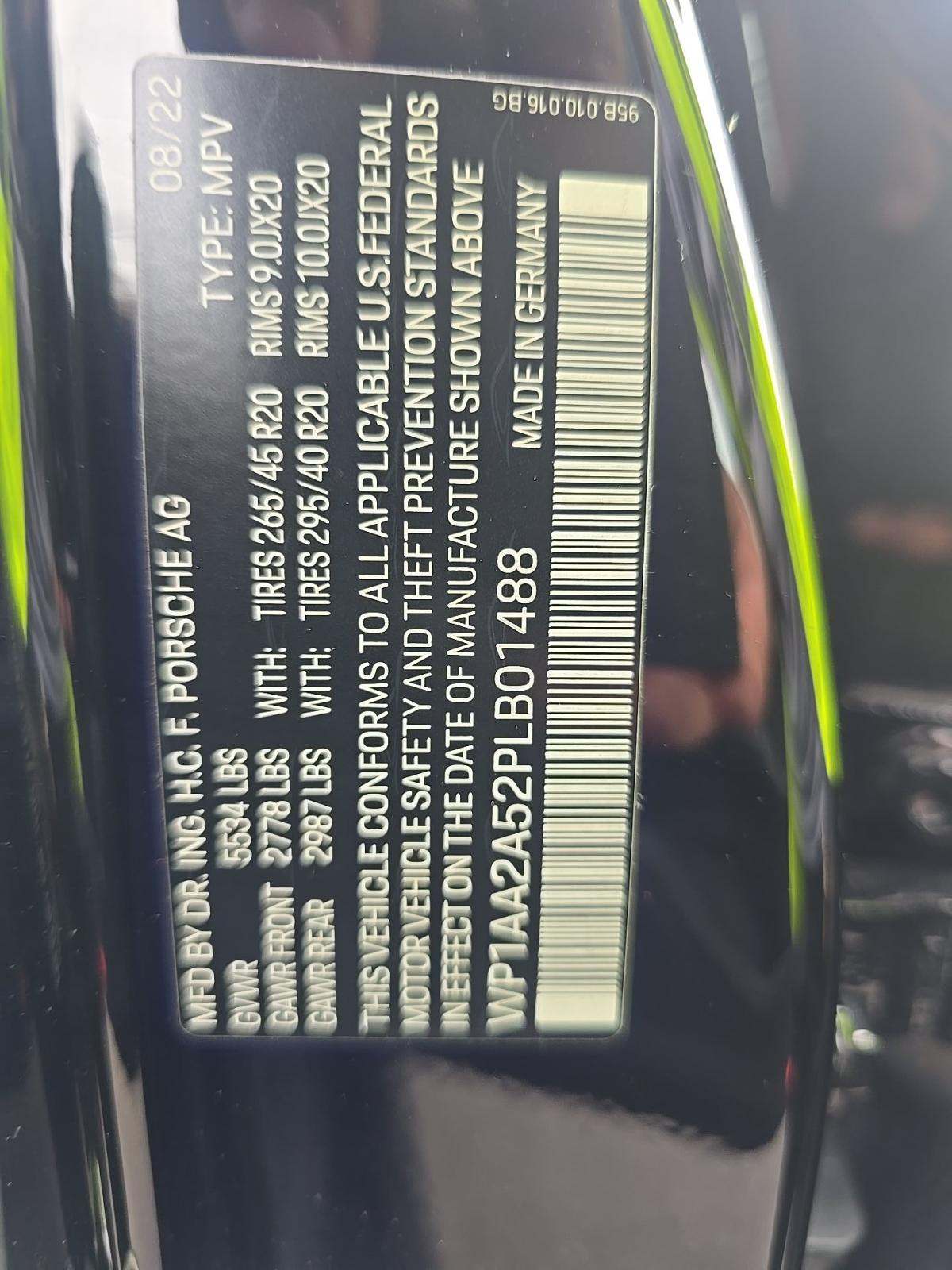 2023 Porsche Macan Base AWD