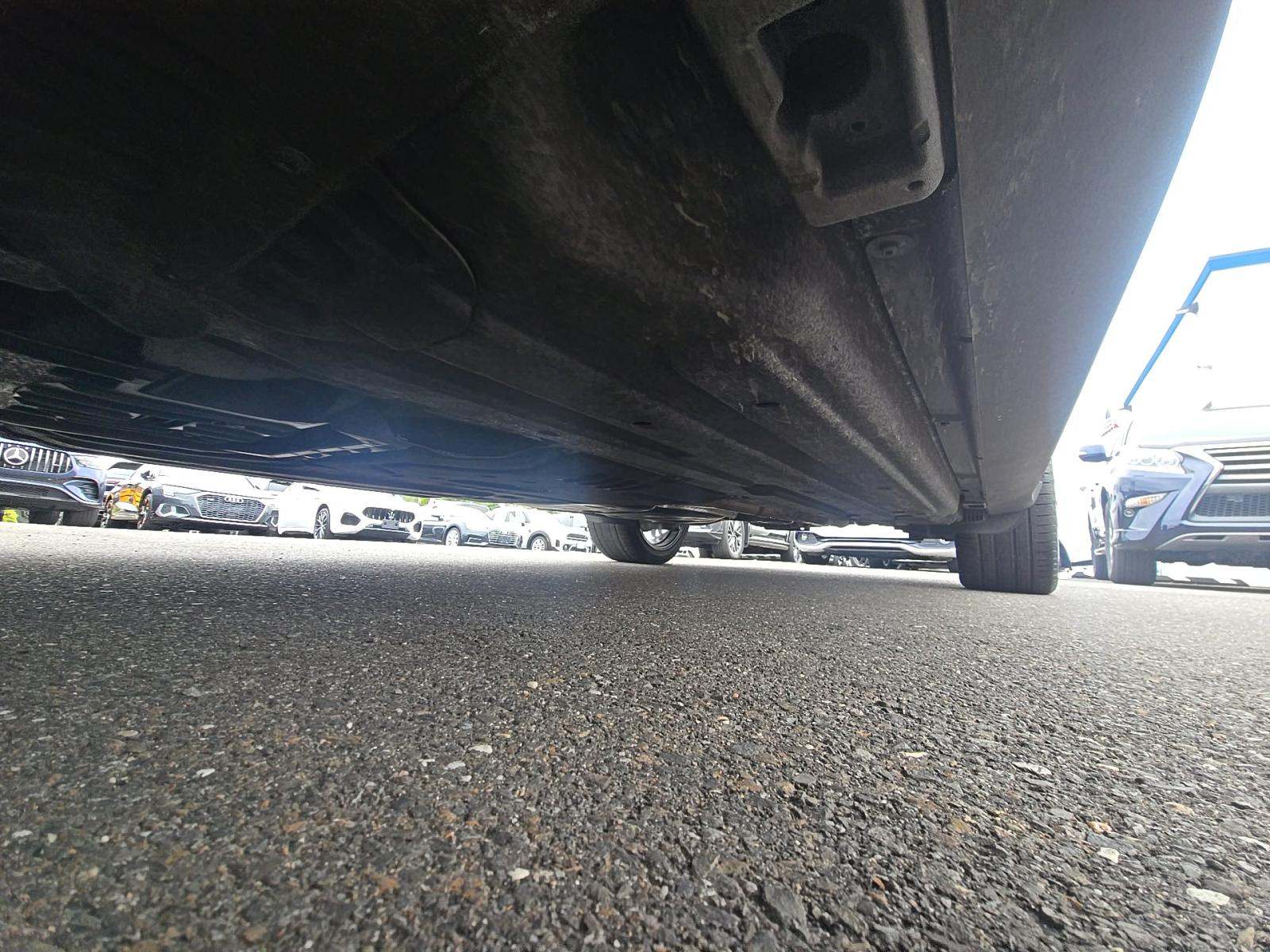 2023 Porsche Macan Base AWD