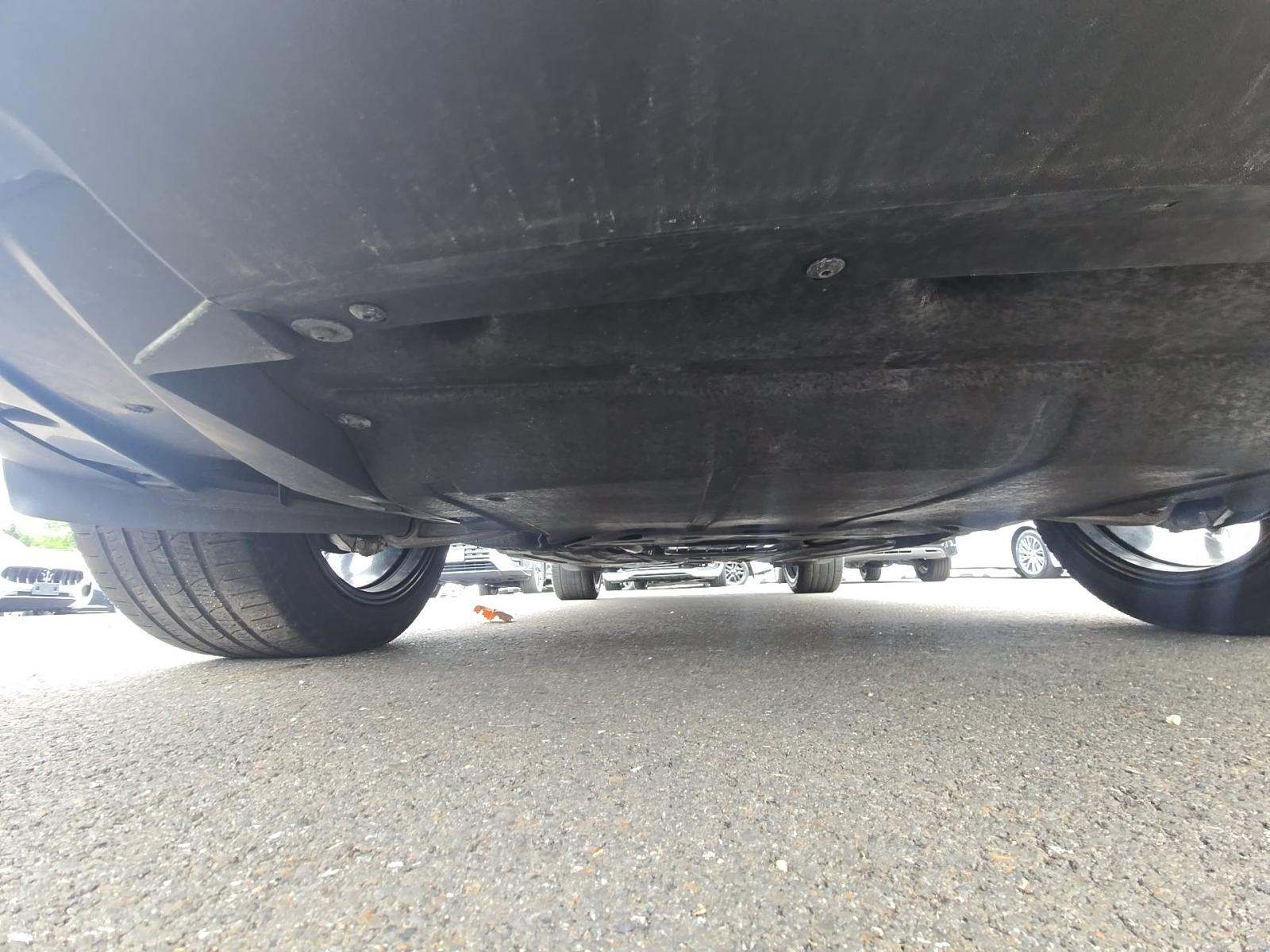 2023 Porsche Macan Base AWD