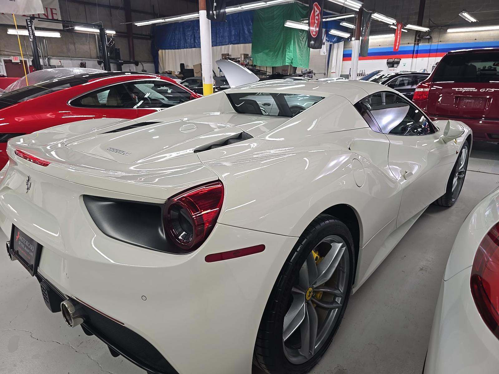 2018 Ferrari 488 Base RWD