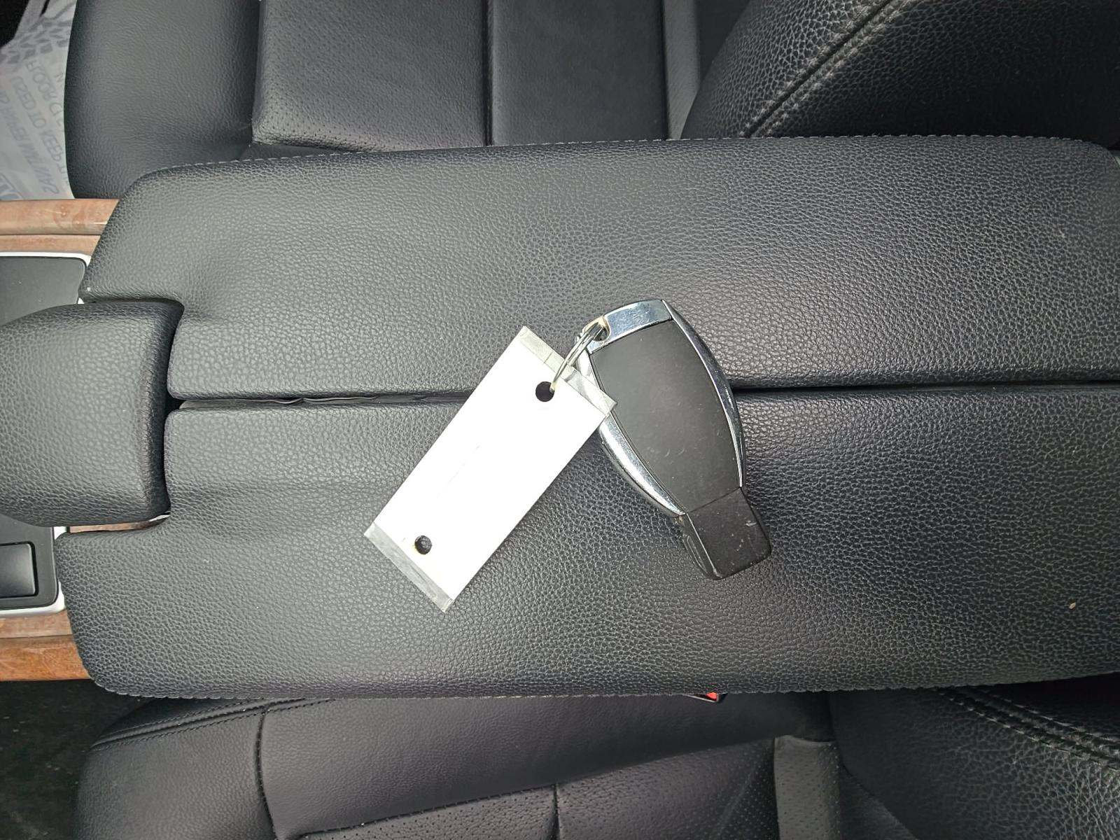 MERCEDES-BENZ E-CLASS - 4