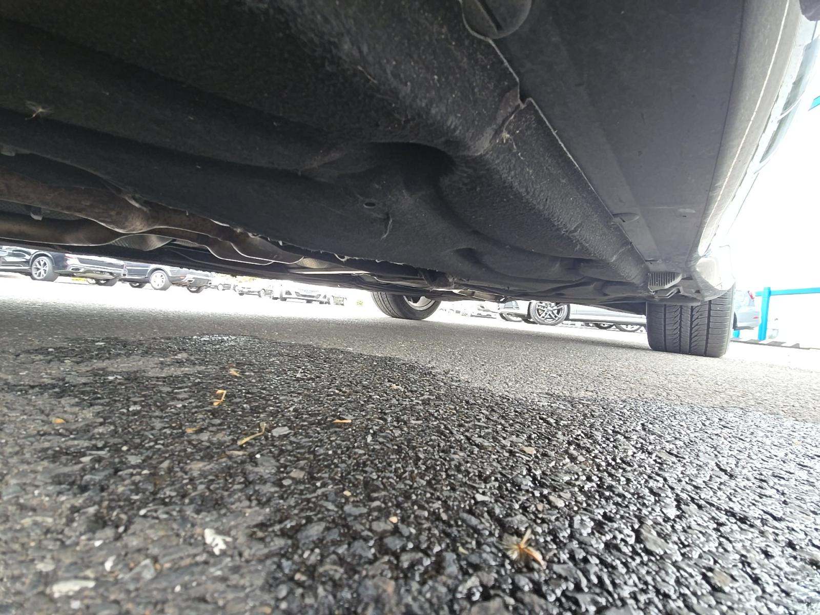 MERCEDES-BENZ E-CLASS - 3