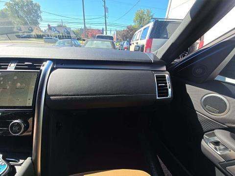 2023 Land Rover Discovery R-Dynamic S AWD