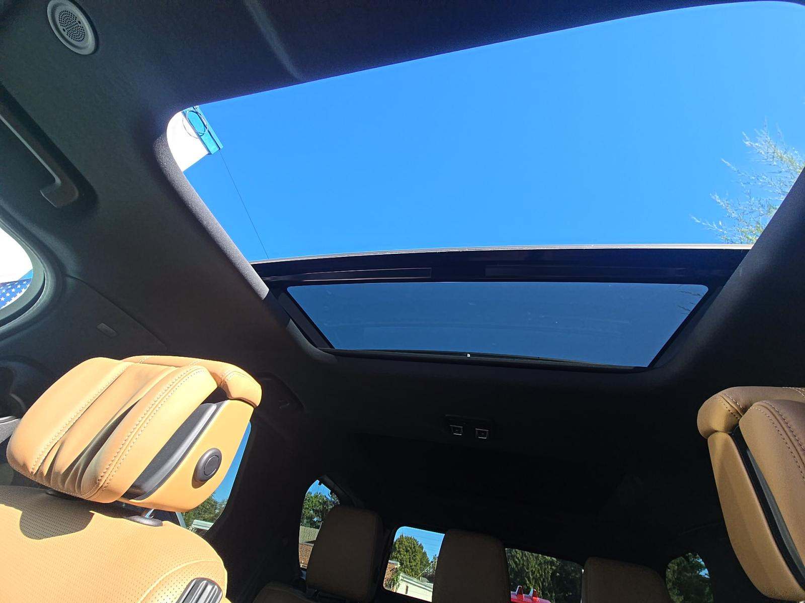 2023 Land Rover Discovery R-Dynamic S AWD