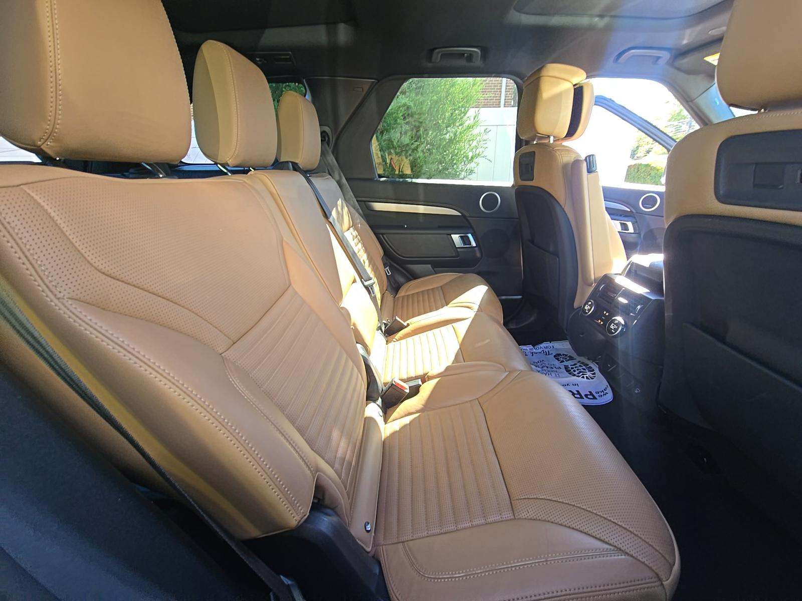 2023 Land Rover Discovery R-Dynamic S AWD