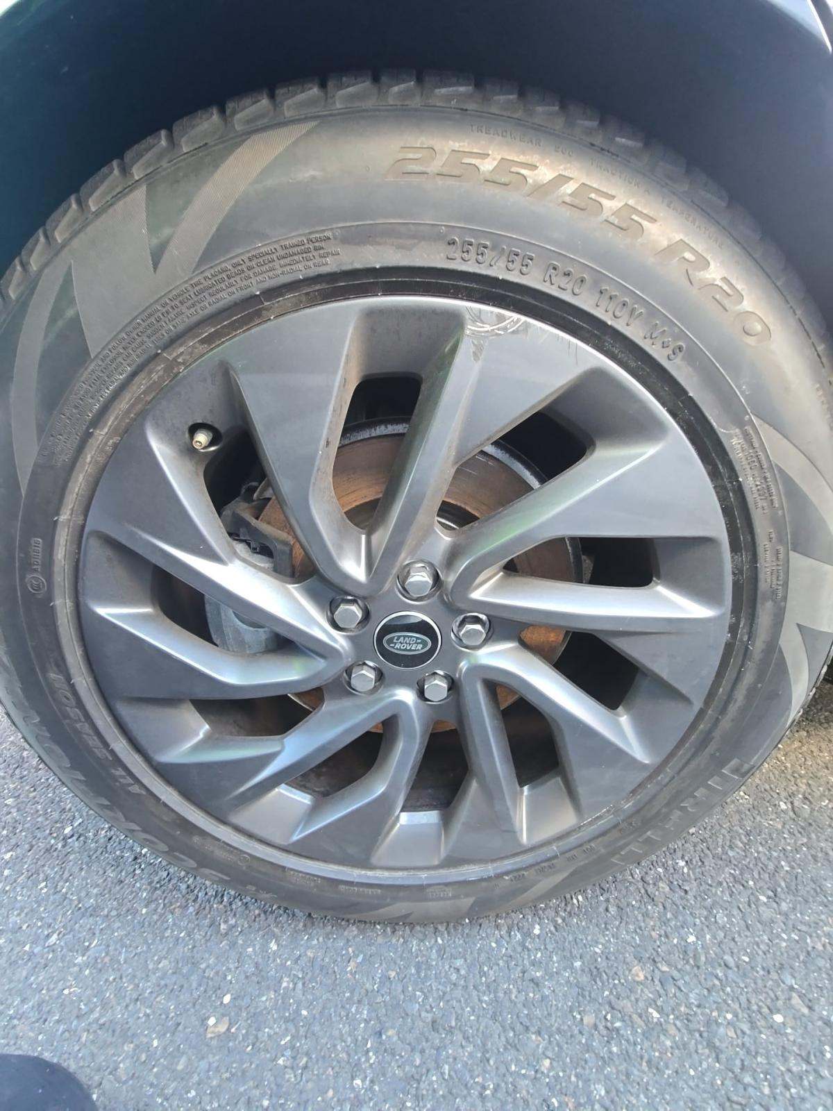 2023 Land Rover Discovery R-Dynamic S AWD