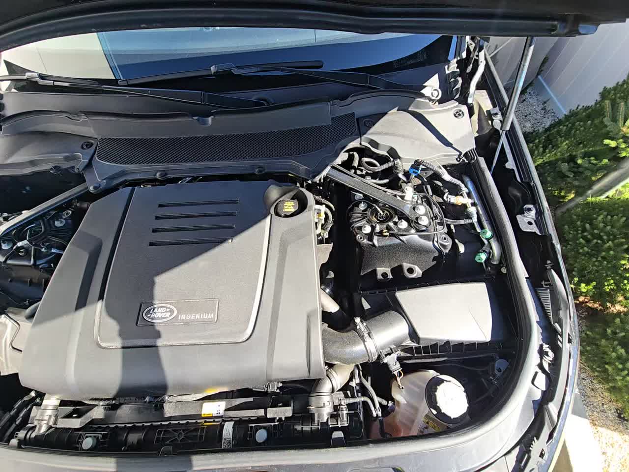 2023 Land Rover Discovery R-Dynamic S AWD