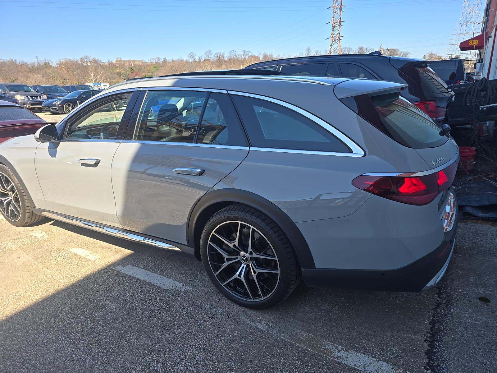 MERCEDES-BENZ E-CLASS - 2