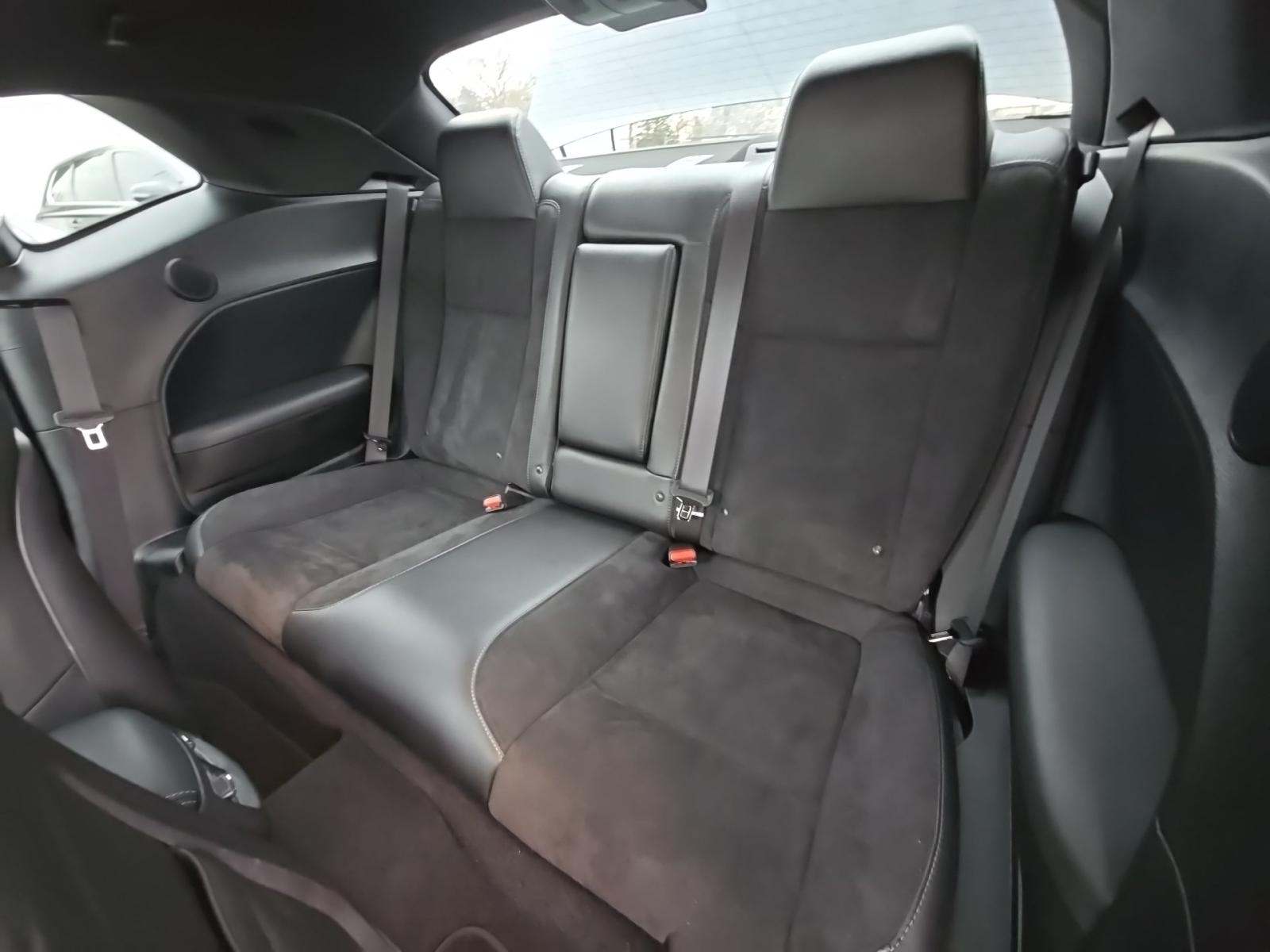 DODGE CHALLENGER - 9