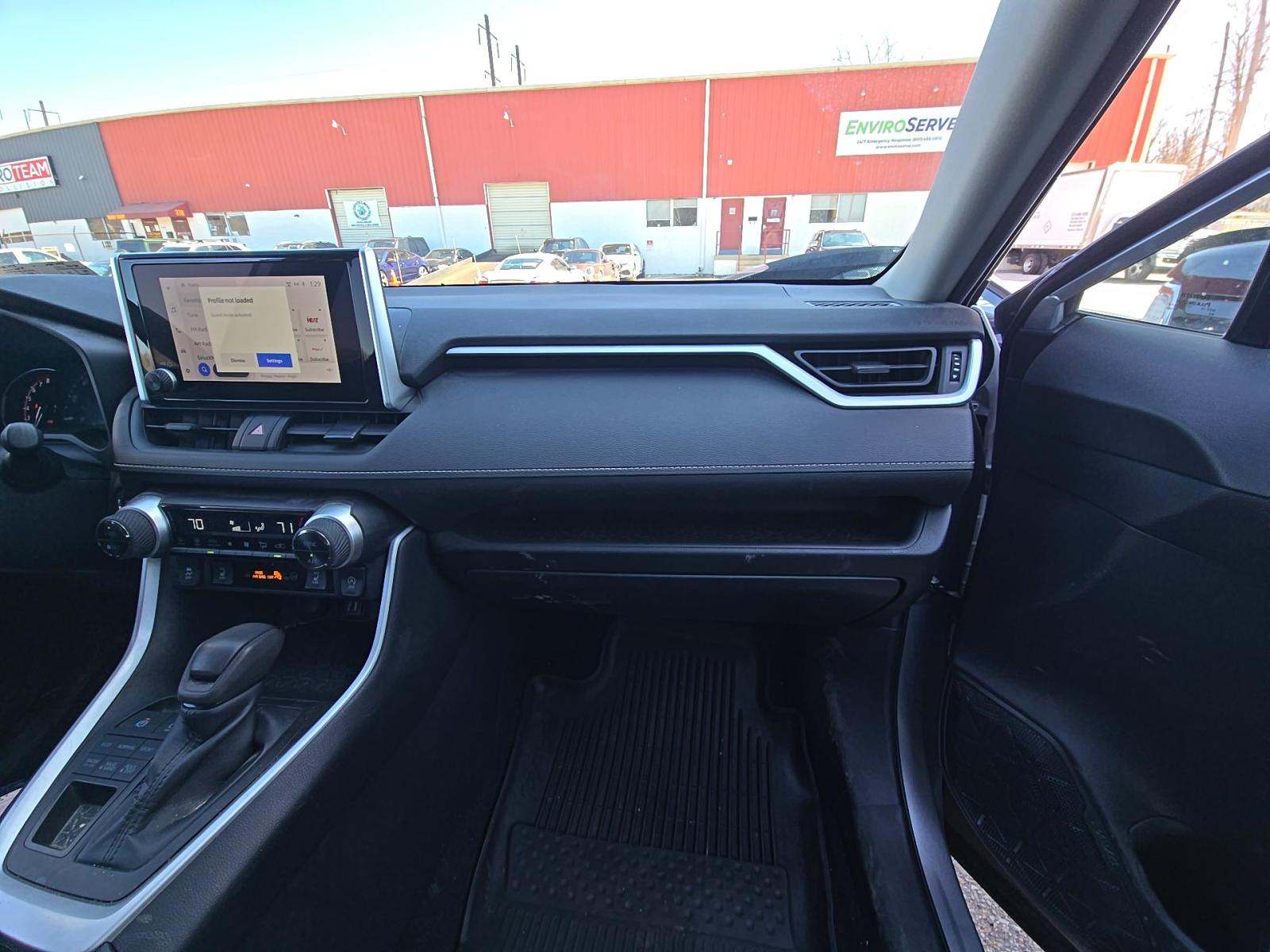 2023 Toyota RAV4 XLE AWD